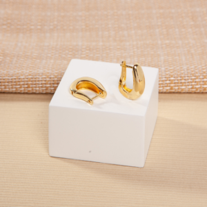 Brinco com frontal ovalada